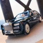 1:24 Diecast Rolls Royce Phantom Toy Car - Sound, Light, & Pull-Back Action - Image 9