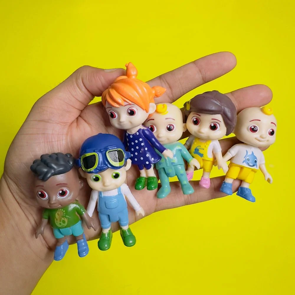 cocomelon action figure 4 pcs set (3) CoComelon Family & Friends Figures 6 pc Set (3 Inch) - Image 4