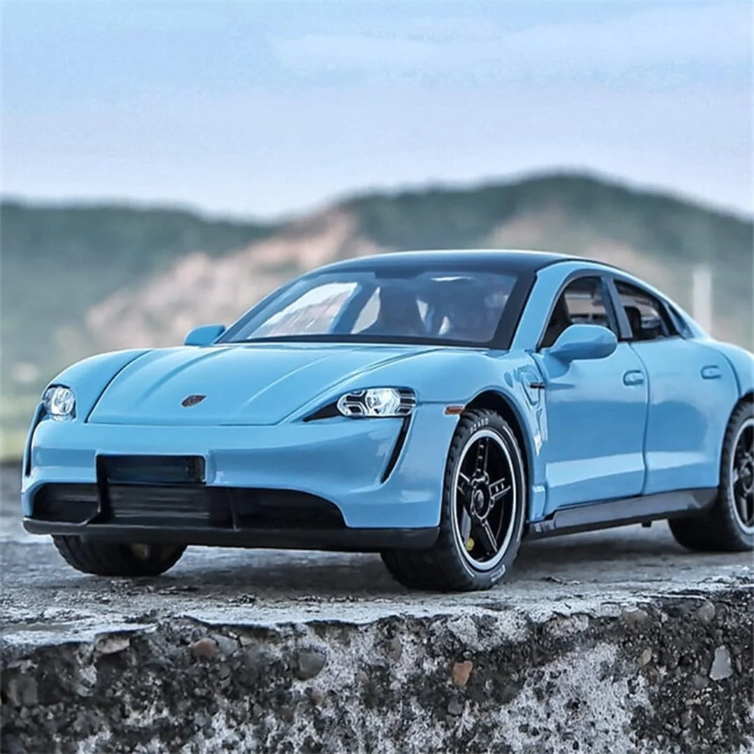 Porsche Taycan Die-Cast Car: Pull Back, Lights & Sounds - Image 7
