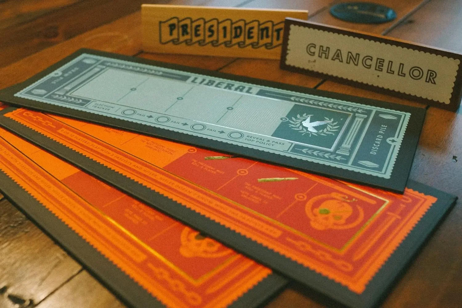 Secret Hitler Party Game: Social Deduction, Politics, Betrayal (Ages 14+) - Image 9