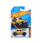 Hot Wheels 15 Land Rover Defender Double Cab | Die-Cast Toy Car | 1:64 Scale | Age 3+ | Mainline A Case 2026