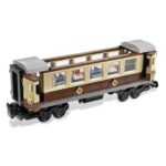 Harry Potter Emerald Night Hogwarts Express Building Blocks Set | 1109PCS Steam Train Construction Model | Collectible Display Set | Age 16+ - Image 2